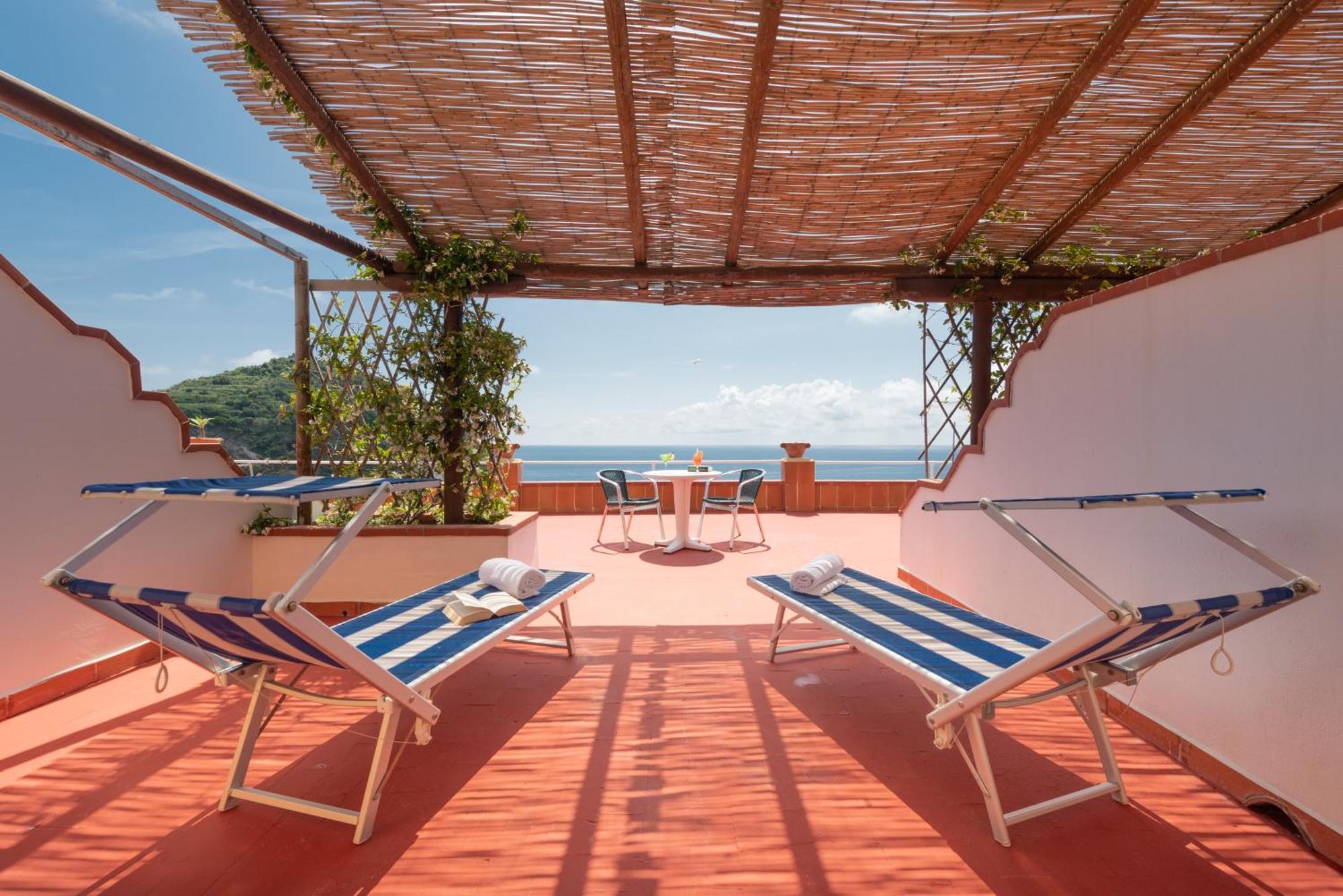 Hotel Villa Sirena Sant'Angelo  Exteriör bild