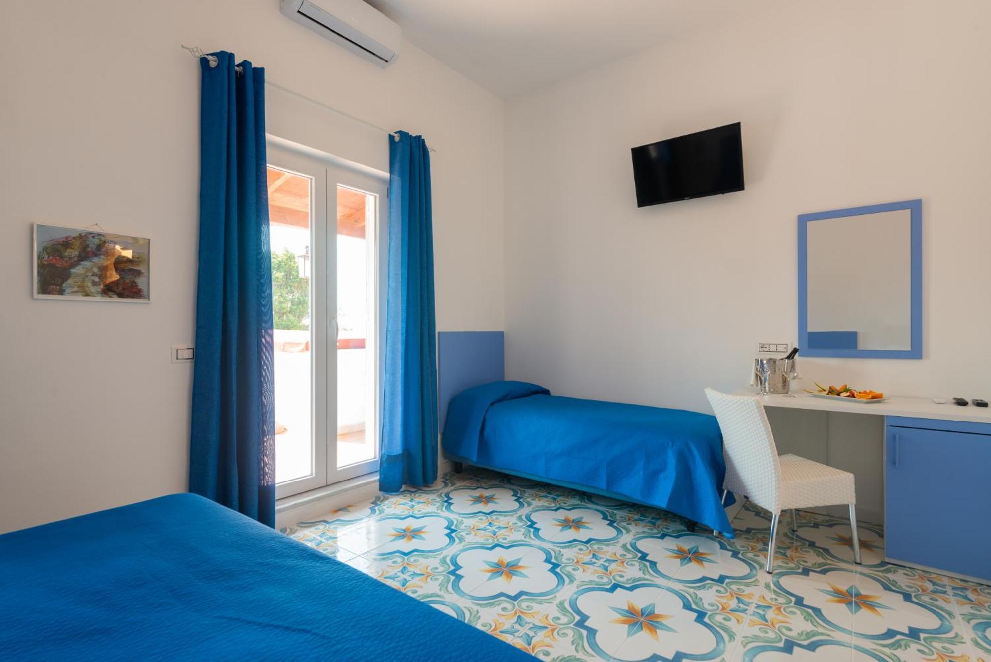 Hotel Villa Sirena Sant'Angelo  Exteriör bild