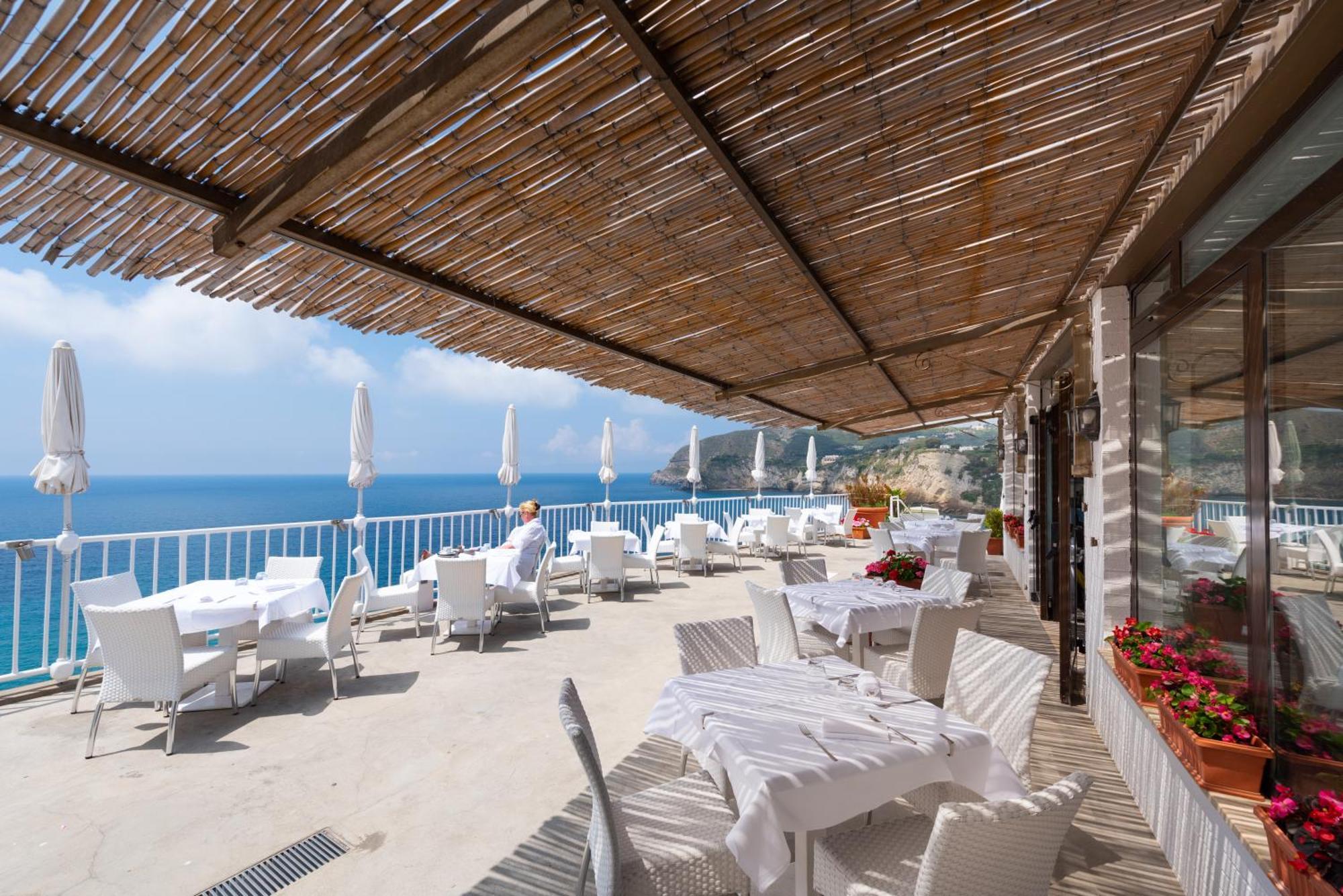 Hotel Villa Sirena Sant'Angelo  Exteriör bild