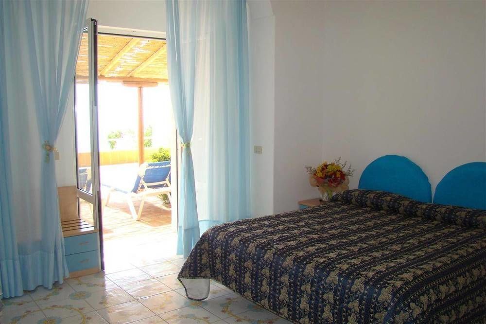Hotel Villa Sirena Sant'Angelo  Exteriör bild