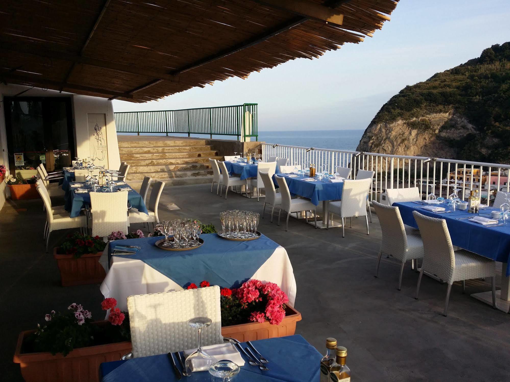 Hotel Villa Sirena Sant'Angelo  Exteriör bild