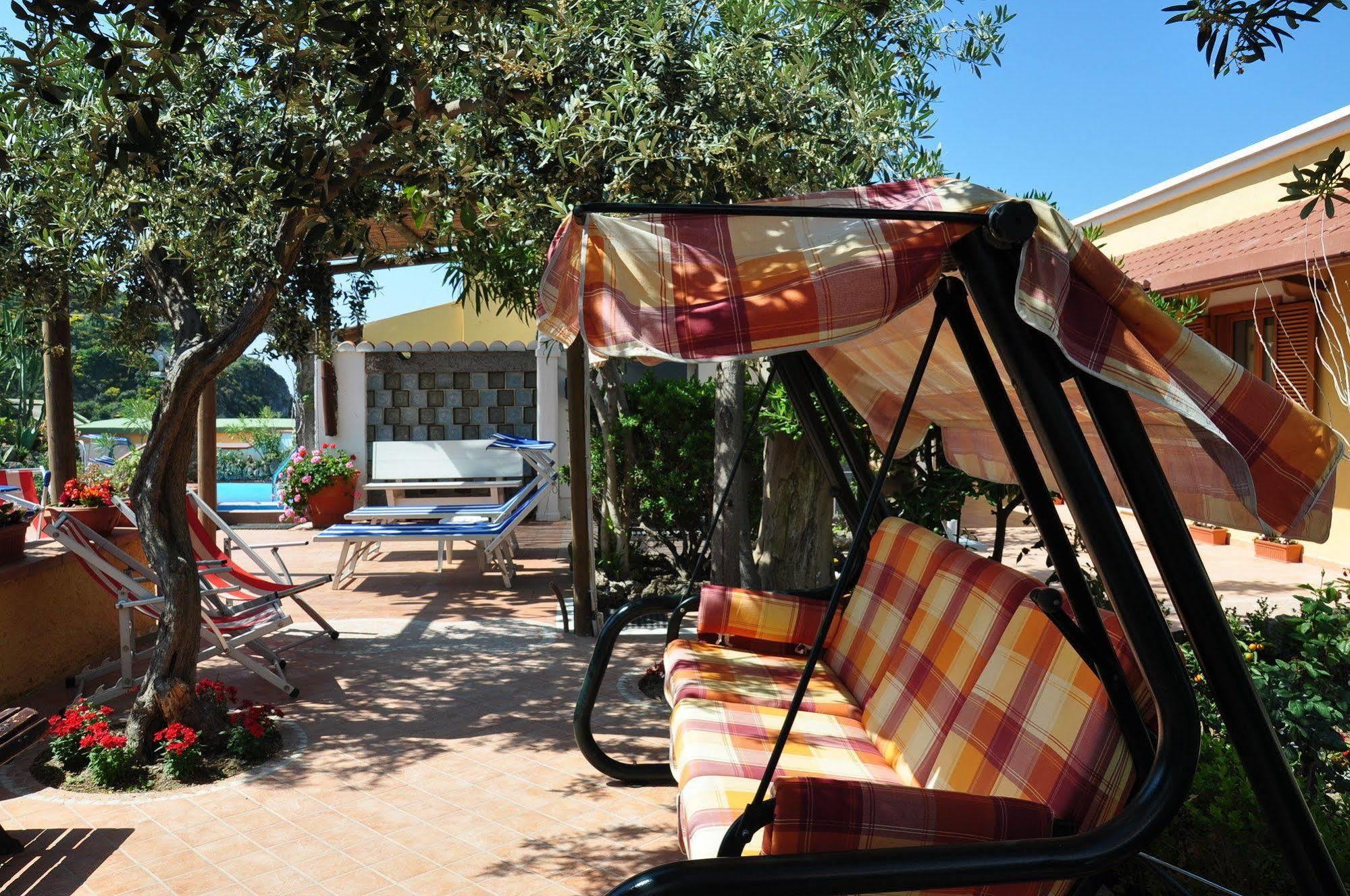 Hotel Villa Sirena Sant'Angelo  Exteriör bild